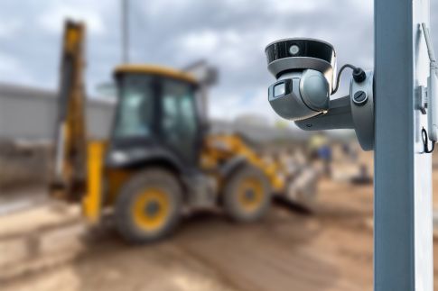 Sécurité électronique en Bretagne : protection de chantier et échafaudage